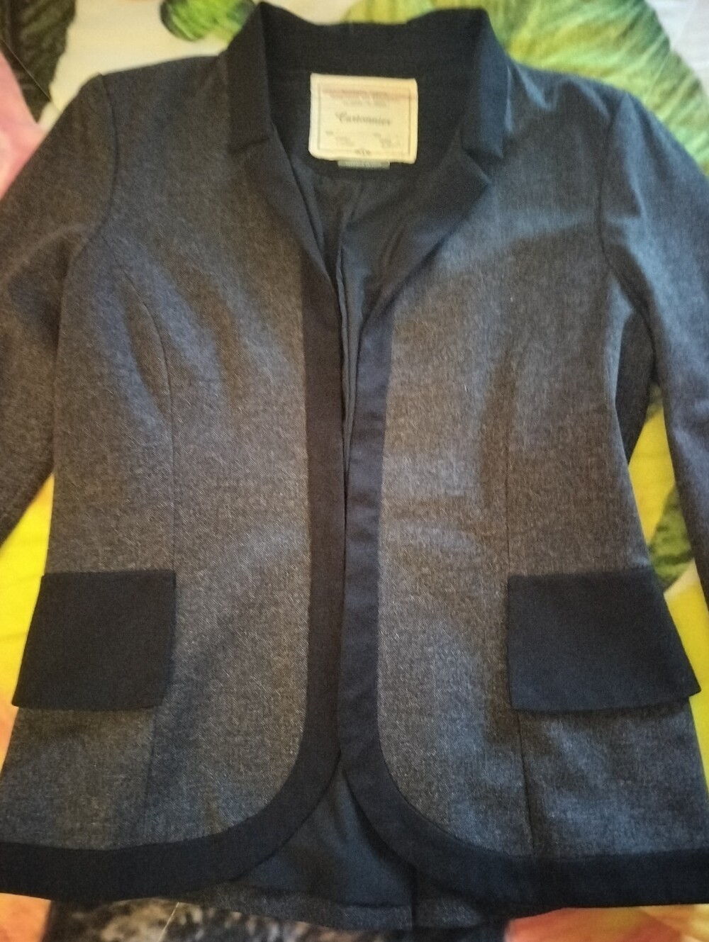 Cartonnier Gray Blazer with Black Trim